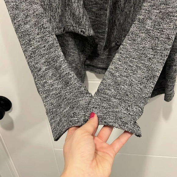 Eddie Bauer gray button  up cardigan size small - Picture 6 of 15